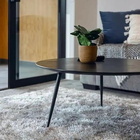Cozy 1Br Apartment With Hagley Park View Κράισττσερτς Εξωτερικό φωτογραφία